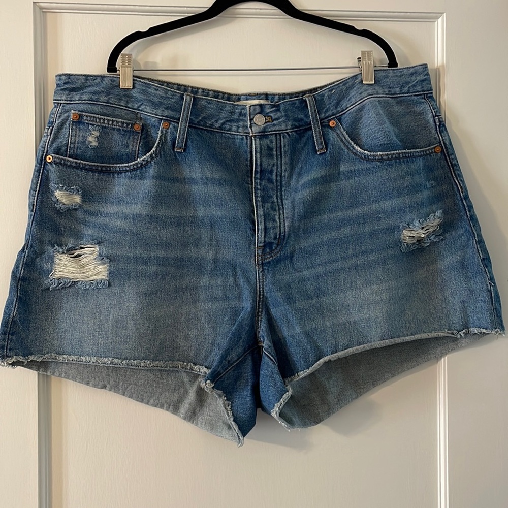 Madewell relaxed denim shorts. Size 20W